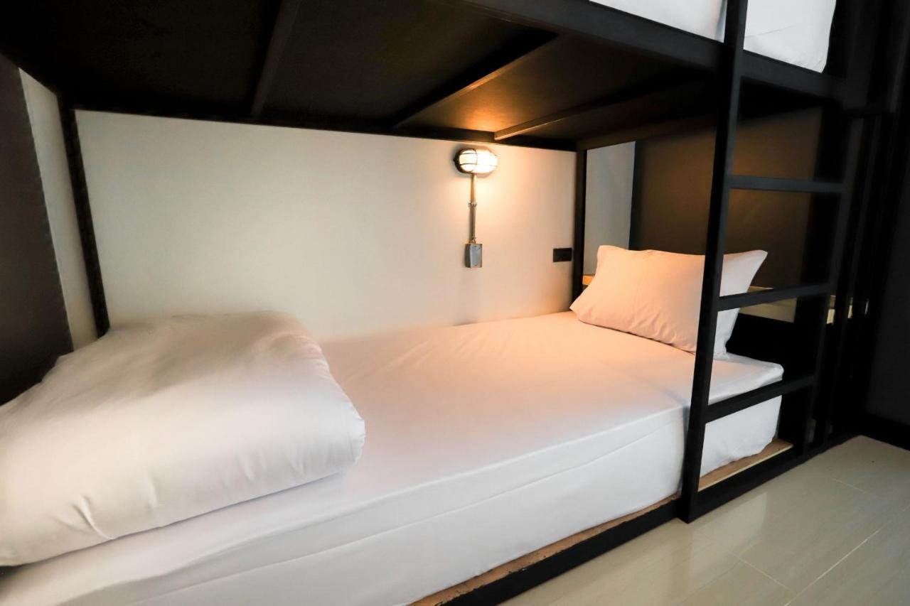 The Rest Hotel - ประจวบ Prachuap Khiri Khan Extérieur photo